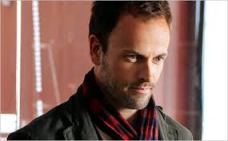 Jonny Lee Miller as a present-day Sherlock Holmes in CBS's Elementary.